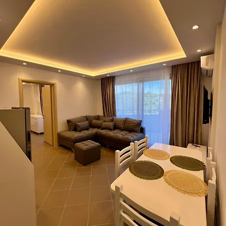 Summer Palace * Golem (Tirana)